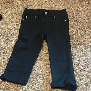 Black jean capris